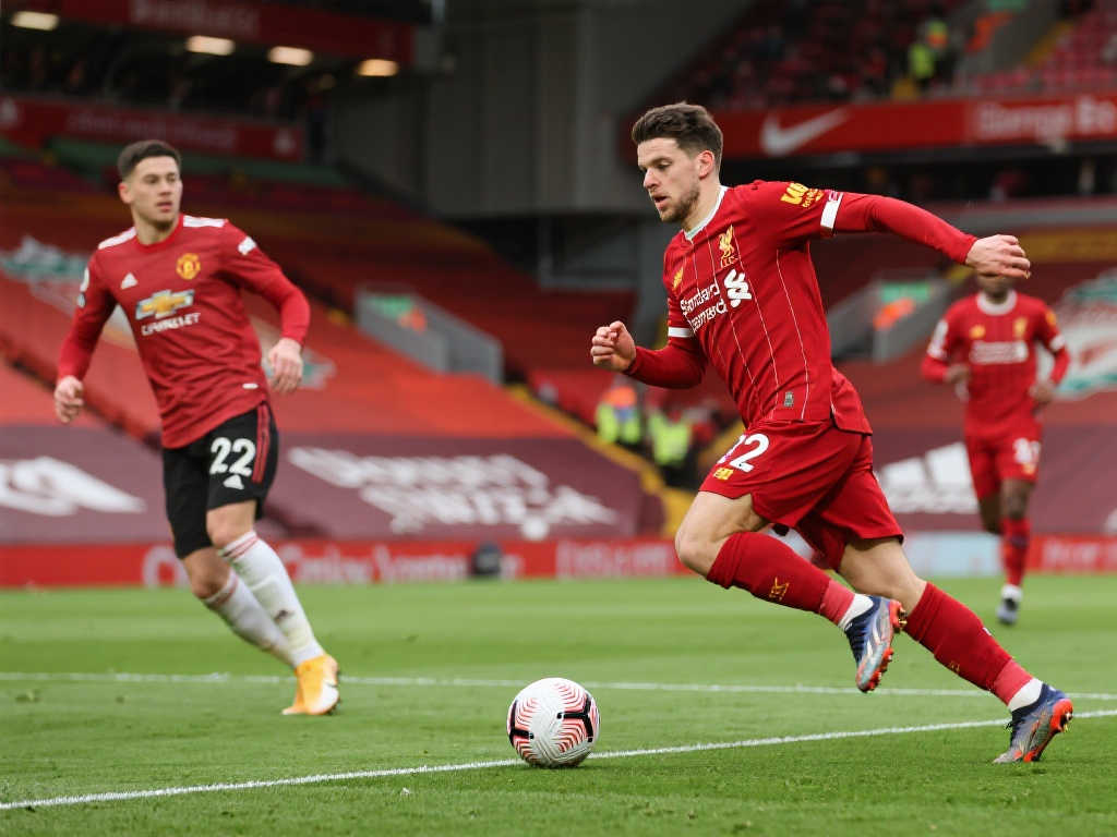 【英超】利物浦曼联握手言和，萨拉赫点球建功，迪亚洛救主2-2